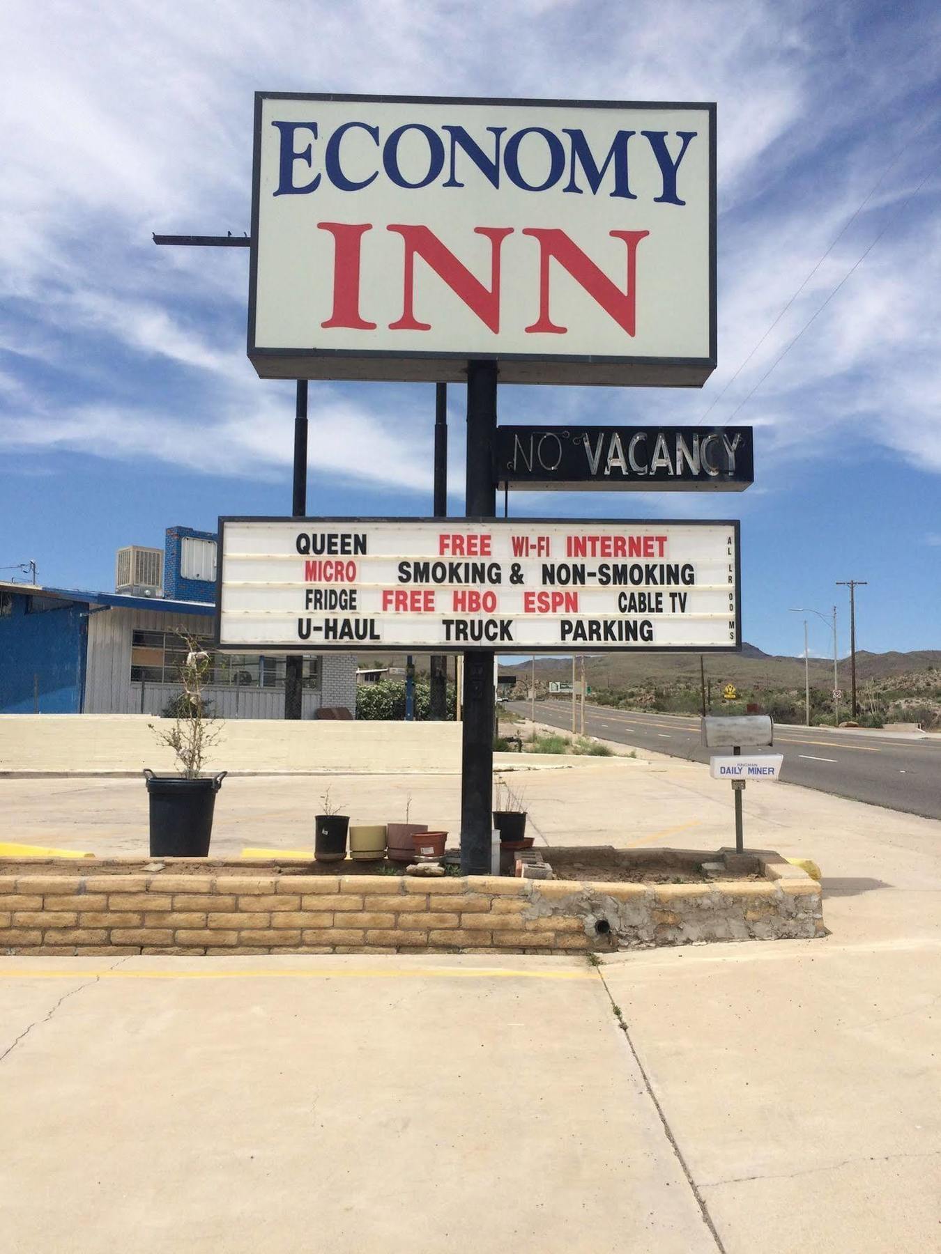 Economy Inn Kingman Exteriör bild